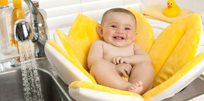 אמבטיה לתינוק